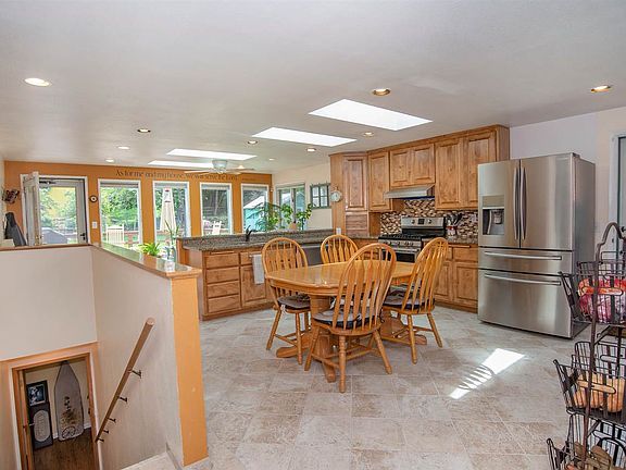 3rd image of 7506 E 18th Ave