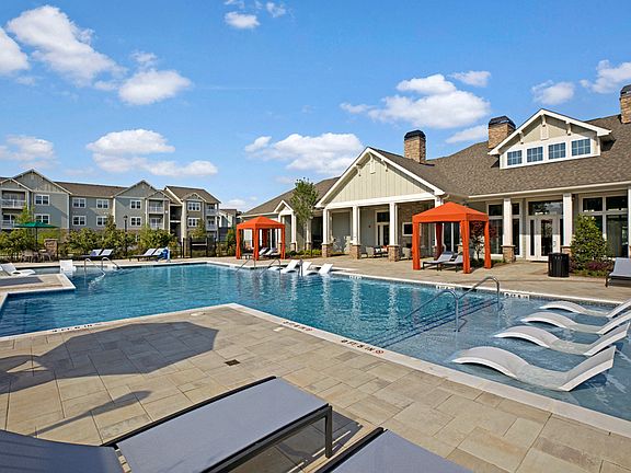 Resort-style Swimming Pool and Deck