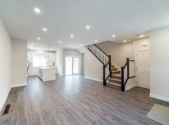 5th image of 34099 George Ferguson Way #1A