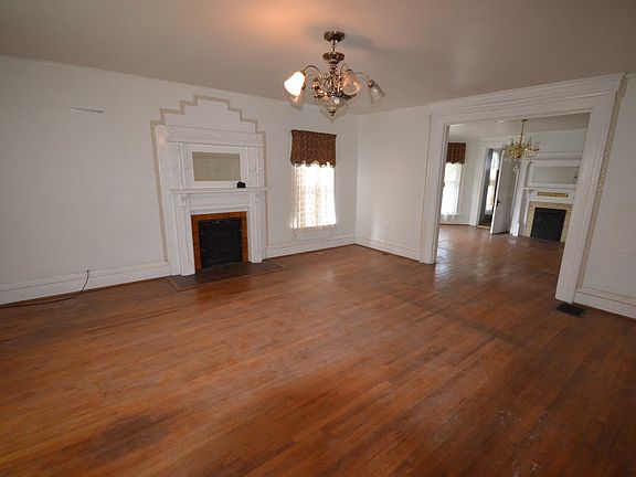 2nd image of 501 East St