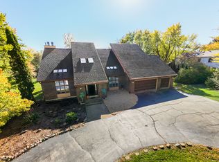 336 Roberts Rd, Inverness, IL 60010