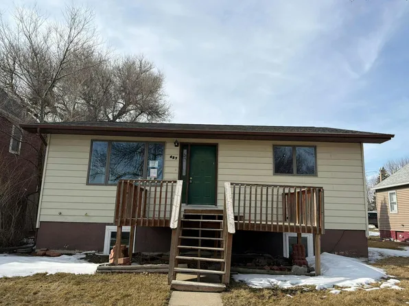427 9th Ave W, Williston, ND 58801