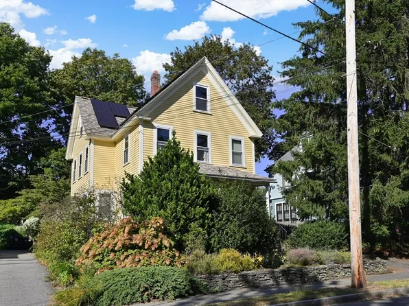 14 Summer St, Andover, MA 01810