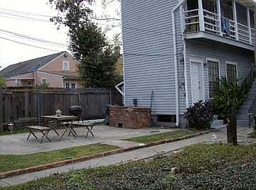 2nd image of 823 Adams St #3