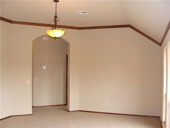 5th image of 2721 SW 141st Sreet
