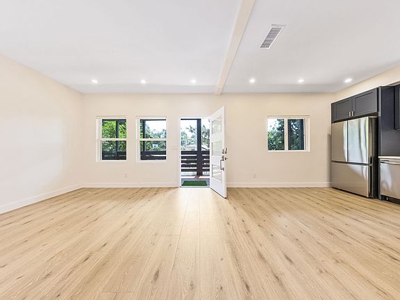 4th image of 1431 Silver Lake Blvd #1433