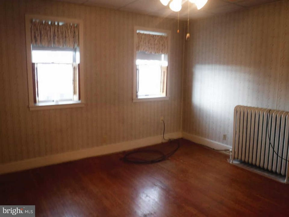 1st image of 71 S 4th St Fl 2nd