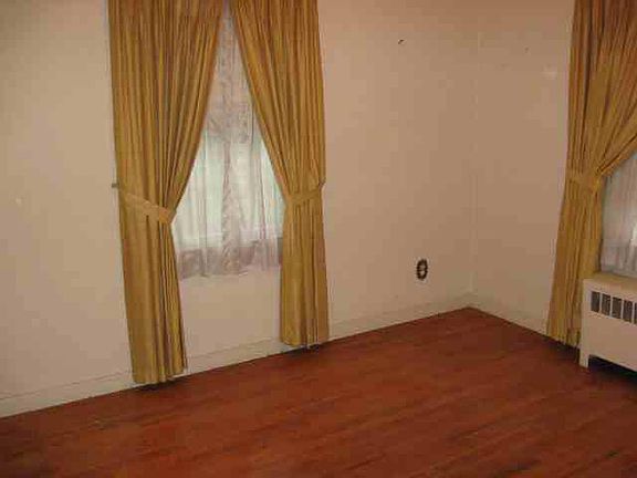 5th image of 103 Grant Ave