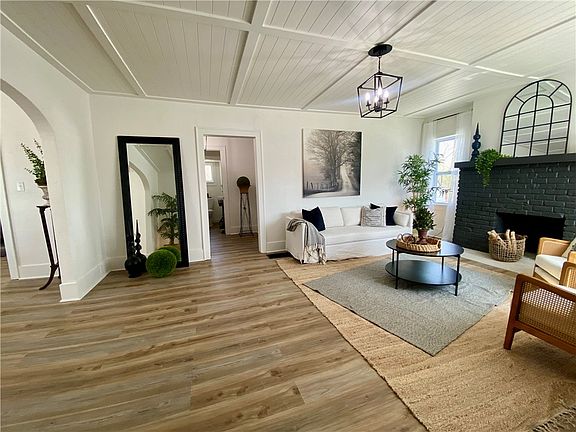 5th image of 7992 W National Rd