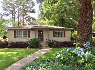 718 Gayfer Ave, Fairhope, AL 36532