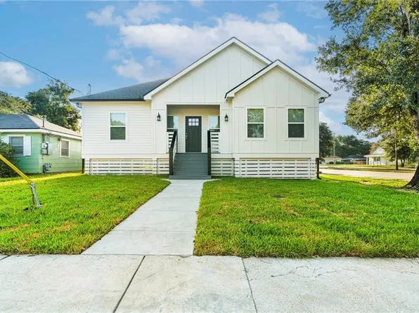642 Huntlee Dr, New Orleans, LA 70131
