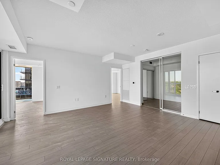 4010 Eglinton Ave W #1021 — Photo 7