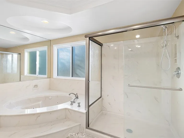 24001 Swallowtail Dr — Photo 30