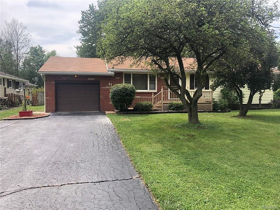 1st image of 41 Lerczak Dr