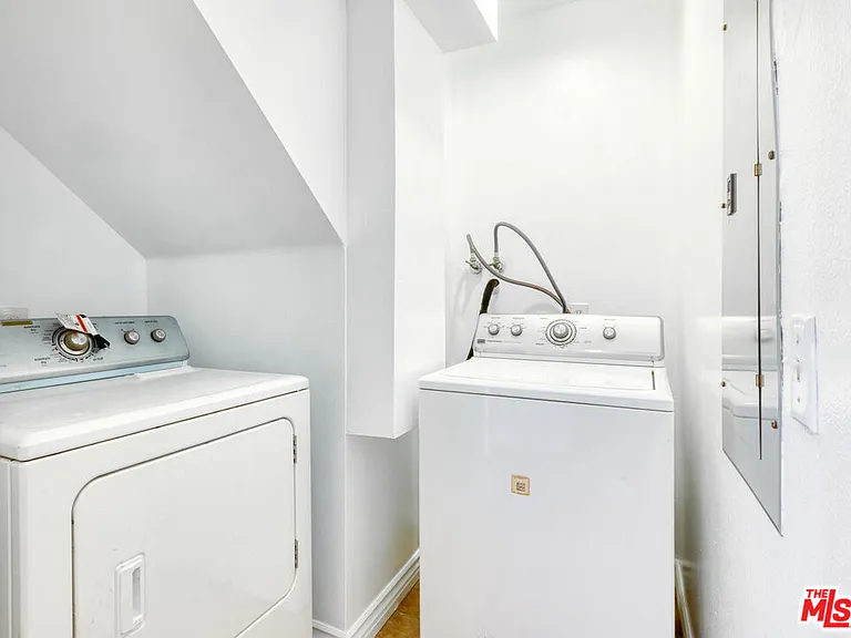 1030 S Norton Ave #6 — Photo 14