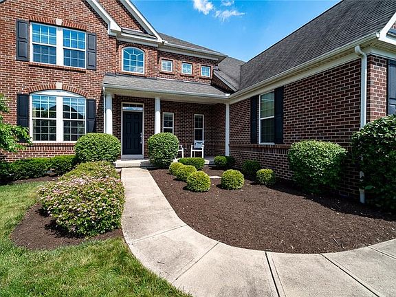 4th image of 10124 Benham Dr
