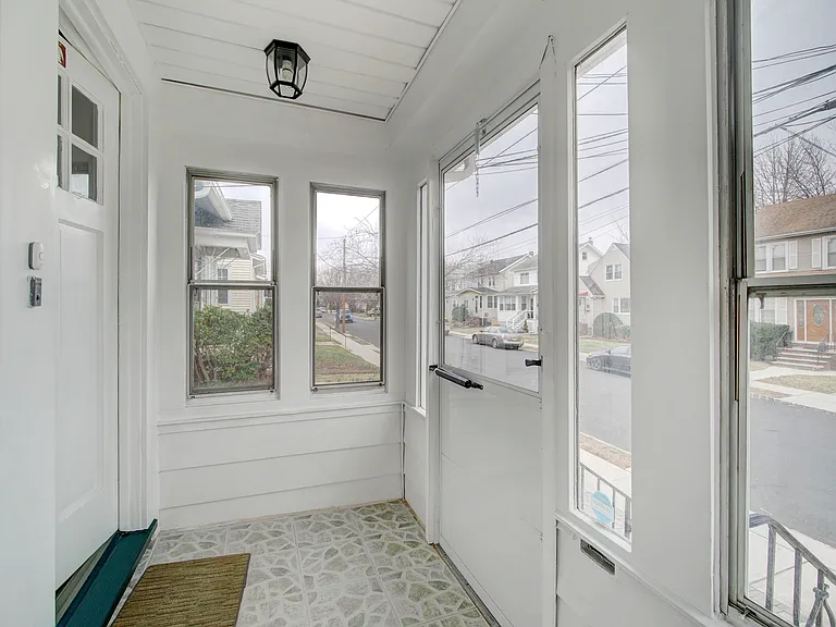215 Jacoby St #2 — Photo 6