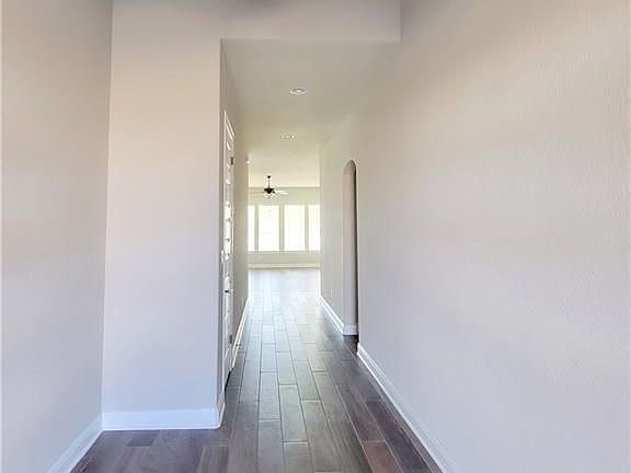 4th image of 4632 Katherine Dr