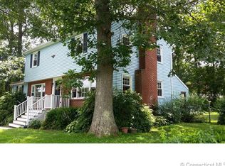 90 Ridgewood Dr, Mystic, CT 06355