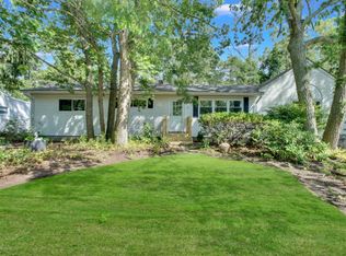 11 Sunset Dr, Howell, NJ 07731