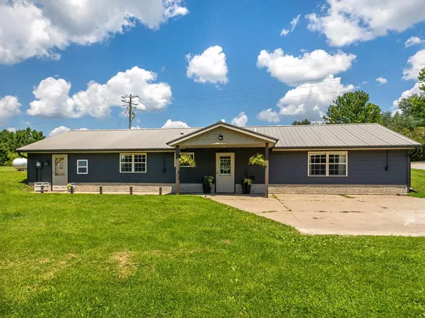 8295 Highway 133, Potosi, WI 53820
