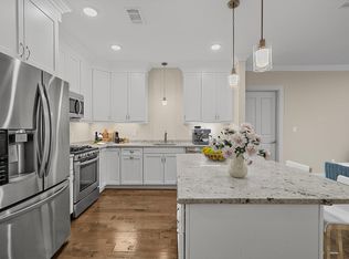 8 Island Ct UNIT 408, South Easton, MA 02375