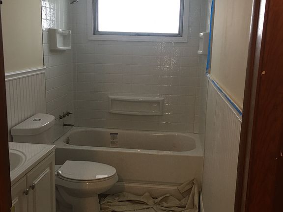 3rd image of 1213 W 26th St