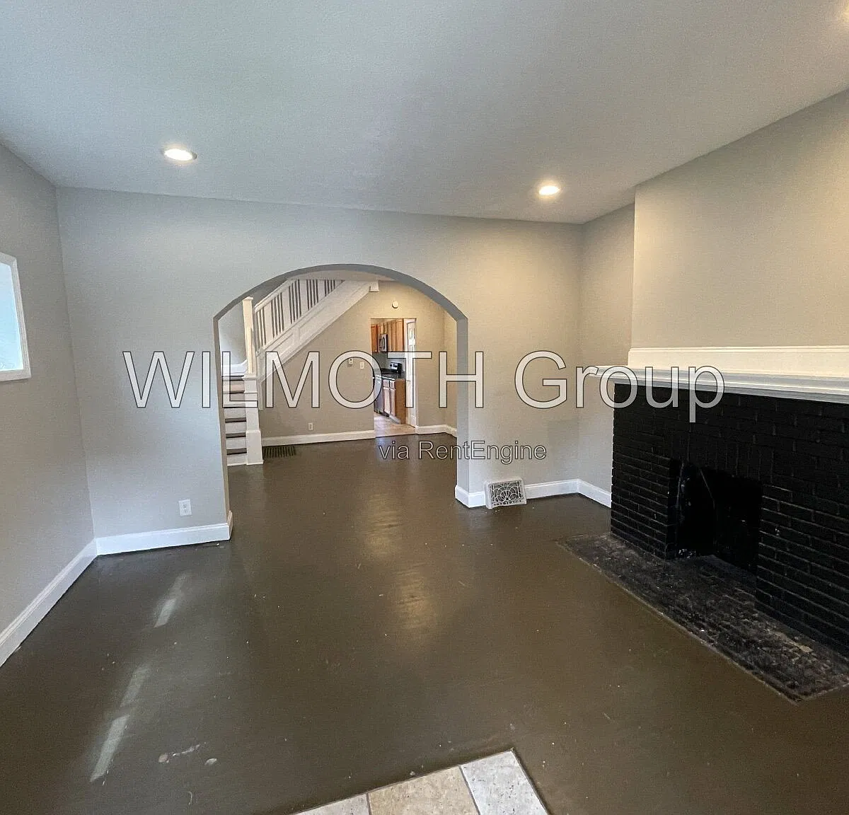 3 bed, 2.0 bath, 1248 sqft, $1,245 — Photo 2