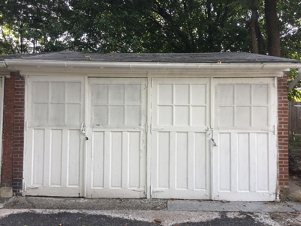 1st image of 2422 N 5th St