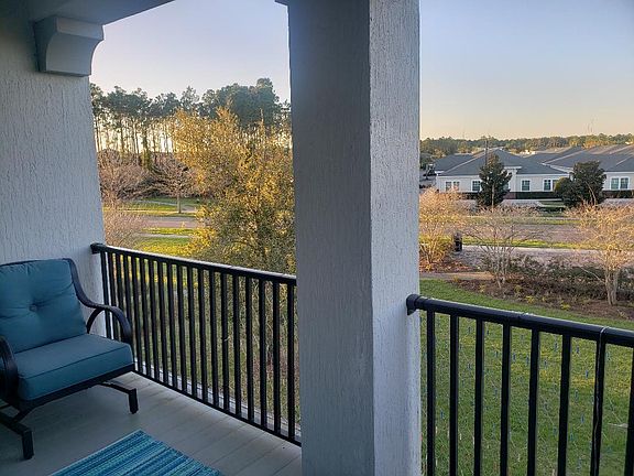 3rd image of 47 Cortona Ln