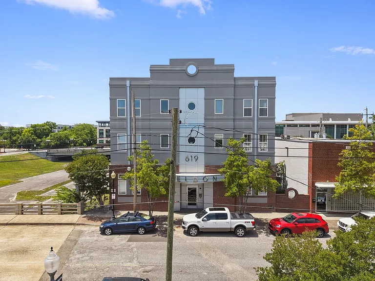 619 N 4th St #301 — Photo 43