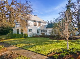 636 S 2nd St, Cottage Grove, OR 97424