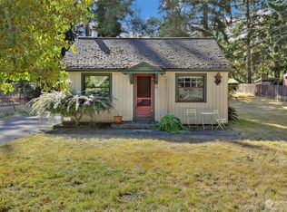 19151 7th Ave NE, Seattle, WA