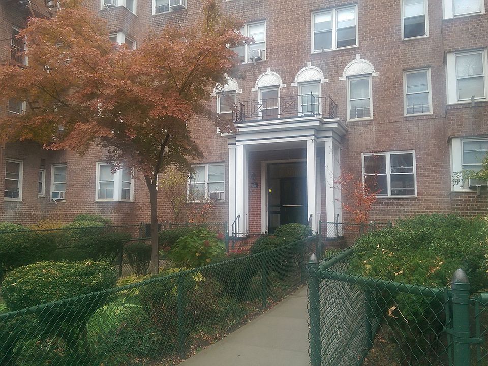 1st image of 8611 34th Ave #3L