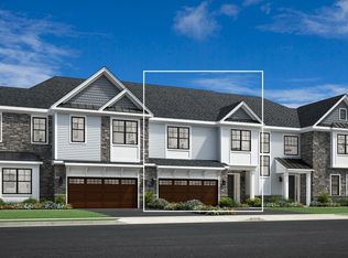 87 Woodmont Cir, River Vale, NJ