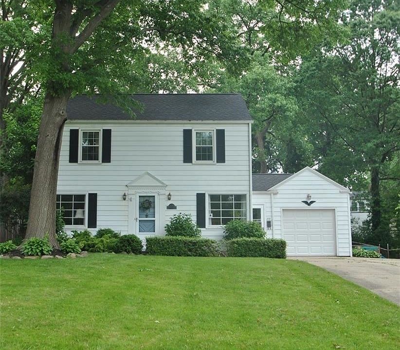 1st image of 273 Mineola Ave
