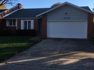 2132 E Regency Pl, Springfield, MO 65804