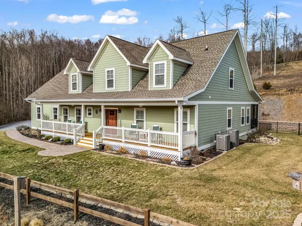 134 Willow Stone Way, Hendersonville, NC 28792