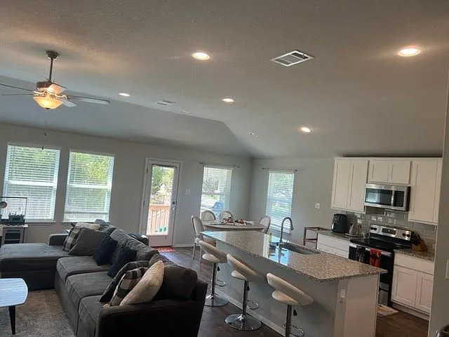 3704 Allegiance Ave — Photo 13