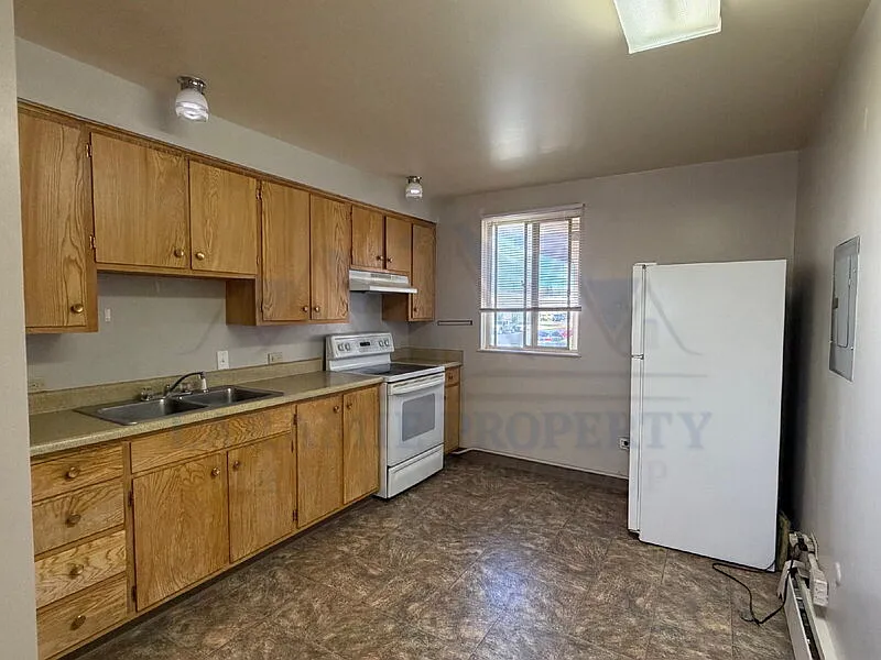 2 bed, 1.0 bath, $1,149 — Photo 4