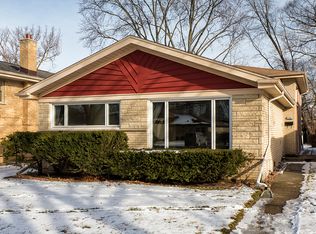 708 Lamon Ave, Wilmette, IL 60091