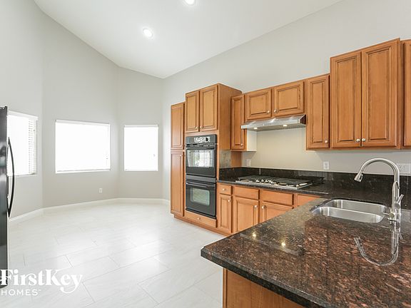 5th image of 4017 Manning Mountain St