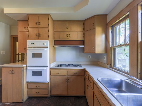 2301 Garfield St NE #2