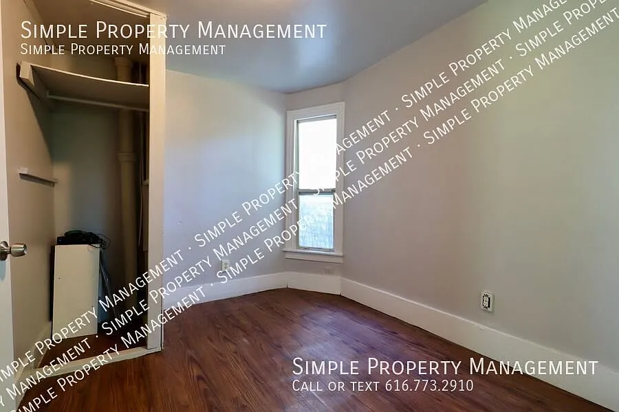 Nice 1 Bed 1 Bath on the NW Side — Photo 4
