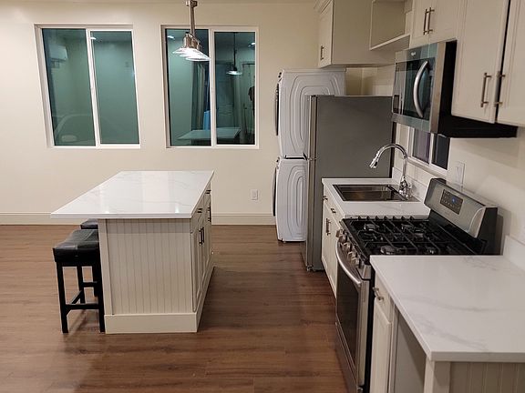 4th image of 6179 Coldbrook Ave #6181