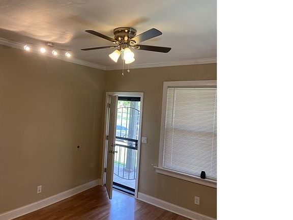 3rd image of 4736 Wren Ave