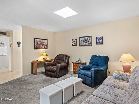 4th image of 1447 S Jones Blvd APT E210