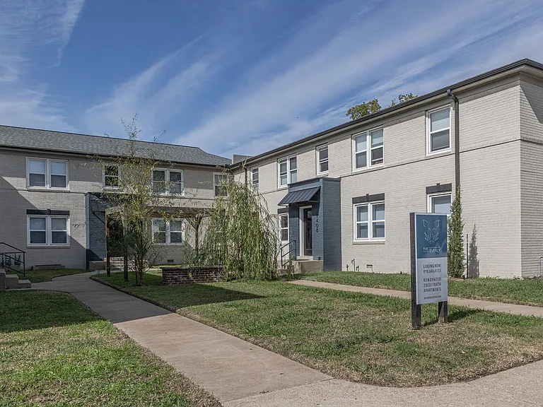 Everly Apartments on Cherry Street — Photo 11