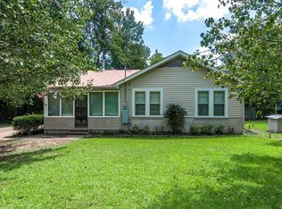 945 Winter Garden Dr, Shreveport, LA 71107