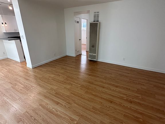 3rd image of 11957 Kiowa Ave #B